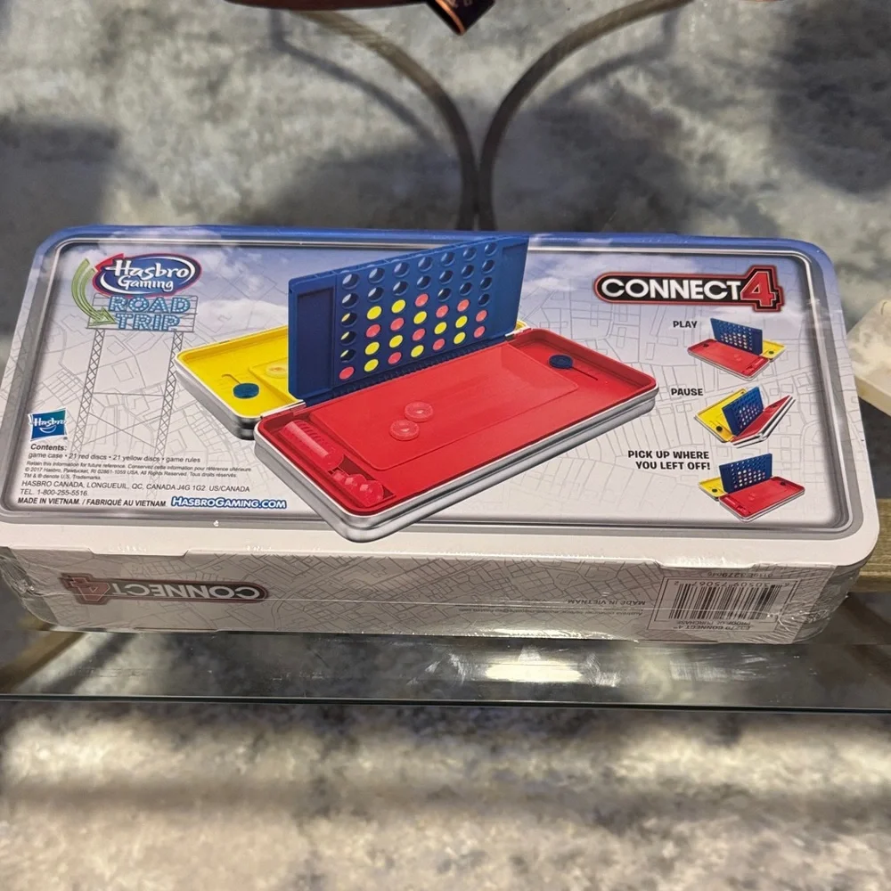 Hasbro Gaming Road Trip Connect 4 Portable Game Tin in Blue and Silver
